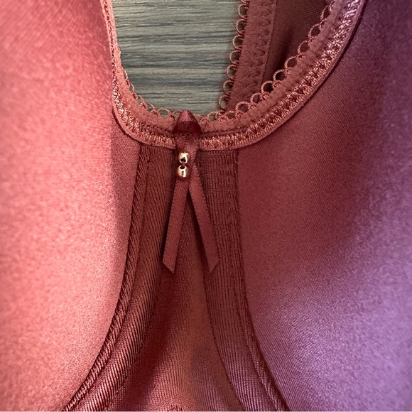 Wacoal Rust Bra - Picture 2 of 7